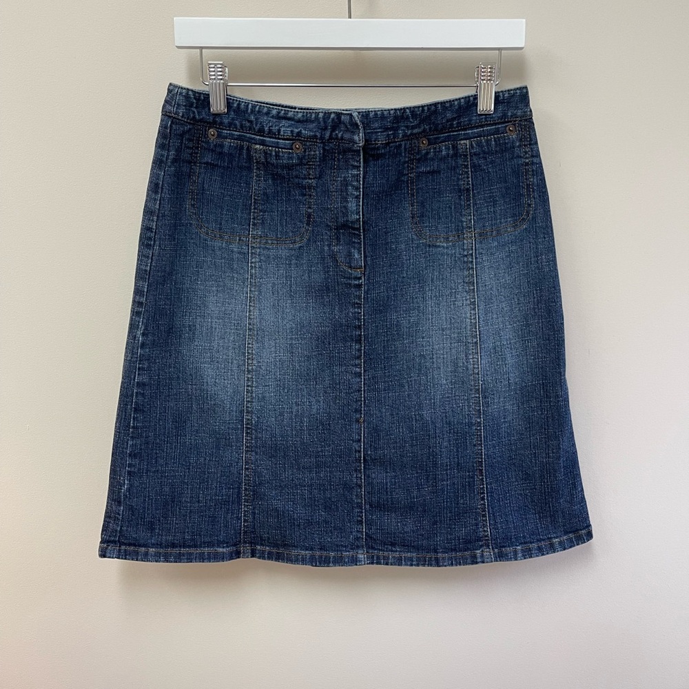 LOFT Distressed Denim Women's Skirt with cute back pleats size 6